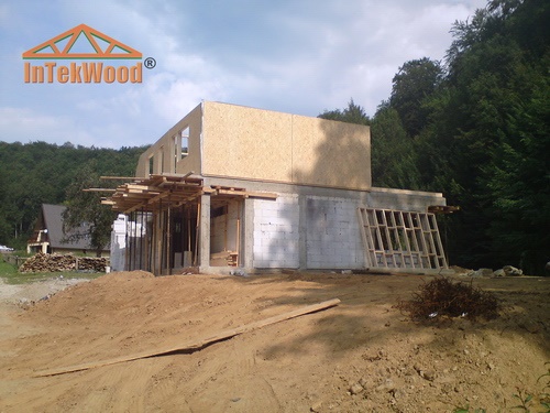 Mansarde din lemn tip cabana, mansarde cu 2 nivele, structuri din lemn InTekWood